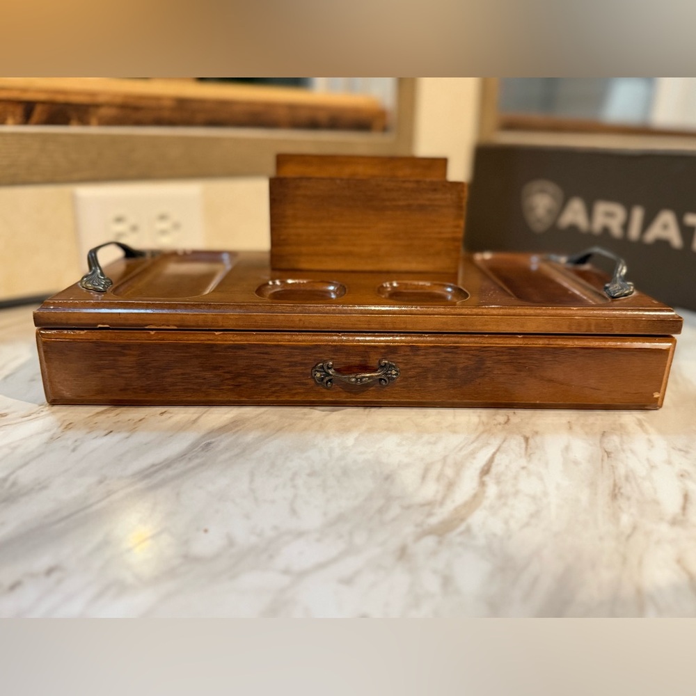 Elegant vintage wooden valet tray organizer